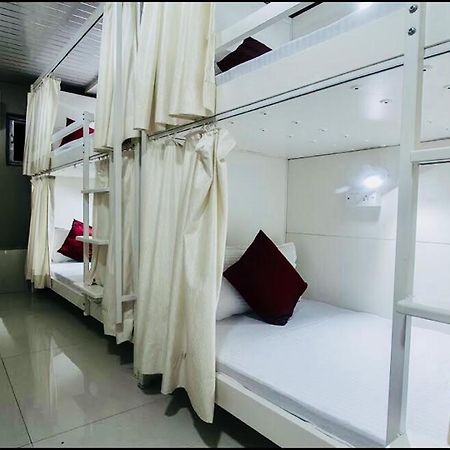 큐브스테이 에어포트 캡슐 호텔 앤 호스텔 뭄바이 외부 사진